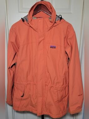 Patagonia Women’s L Gore-Tex Hooded Rain Jacket Orange Waterproof Shell Coat